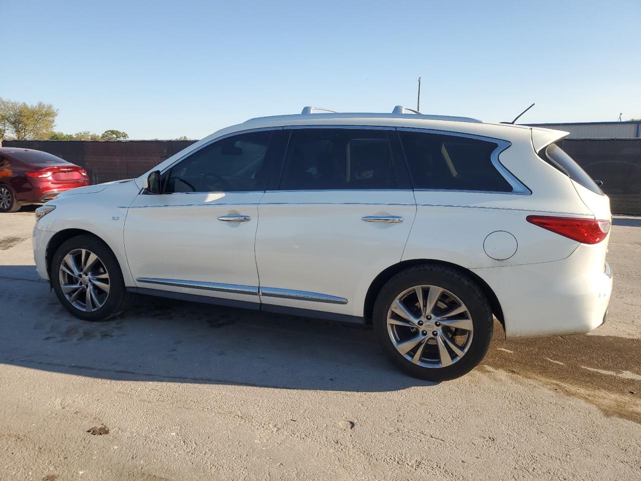 2015 Infiniti QX60 VIN 5N1AL0MN7FC559209 Copart auction photo, minor dent/scratches damage thumbnail 2