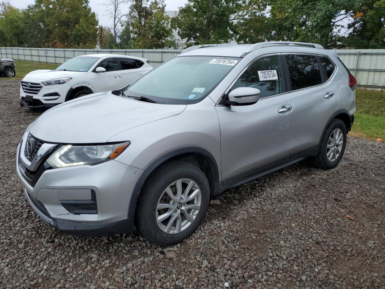 2018 Nissan Rogue VIN KNMAT2MV8JP519562