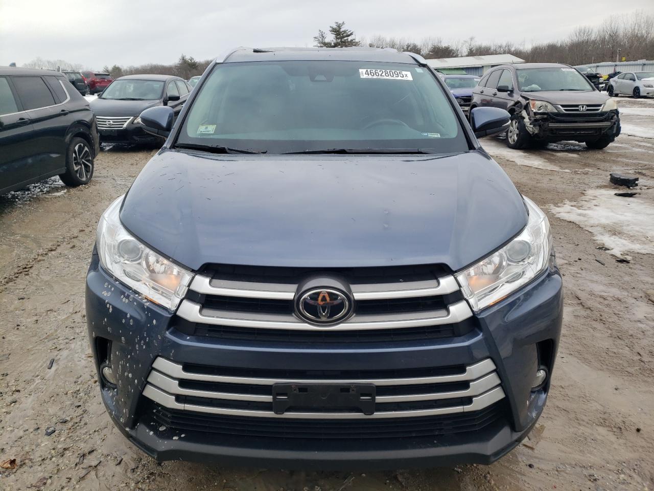 2019 Toyota Highlander VIN 5TDJZRFH6KS702304 Copart auction photo, top/roof / side damage thumbnail 5