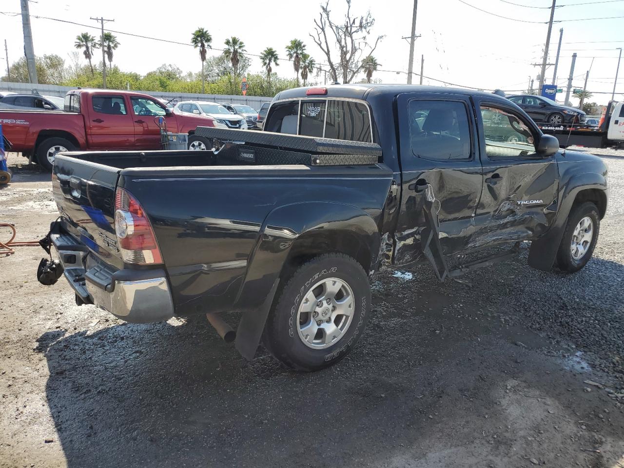 2011 Toyota Tacoma VIN 3TMJU4GN6BM114358 Copart auction photo, side damage thumbnail 3