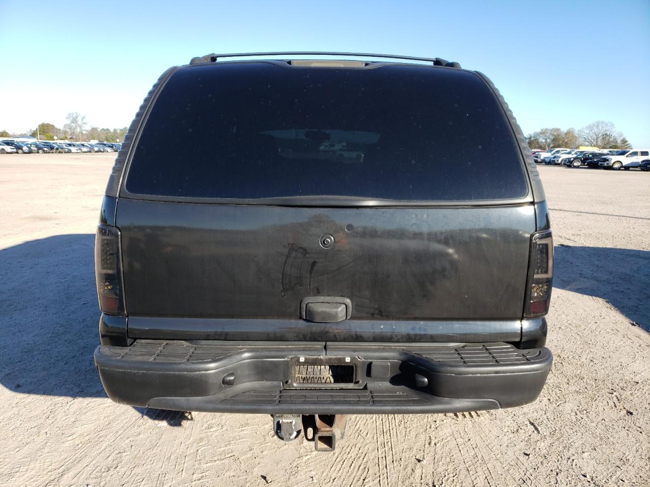 2003 Chevrolet Tahoe VIN 1GNEC13Z33R266259 Copart auction photo, front end damage thumbnail 6