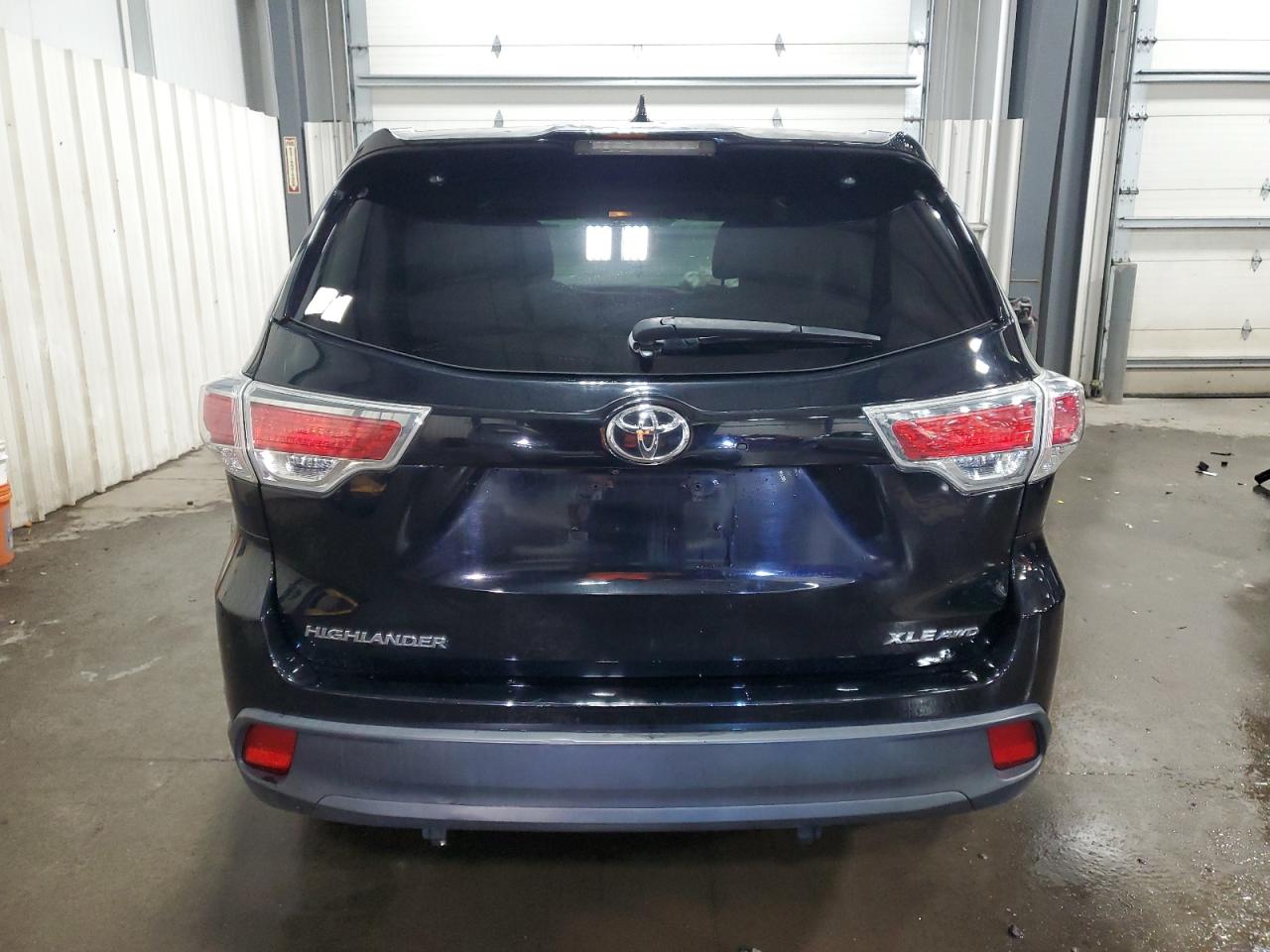 2014 Toyota Highlander VIN 5TDJKRFH2ES011151 Copart auction photo, front end damage thumbnail 6