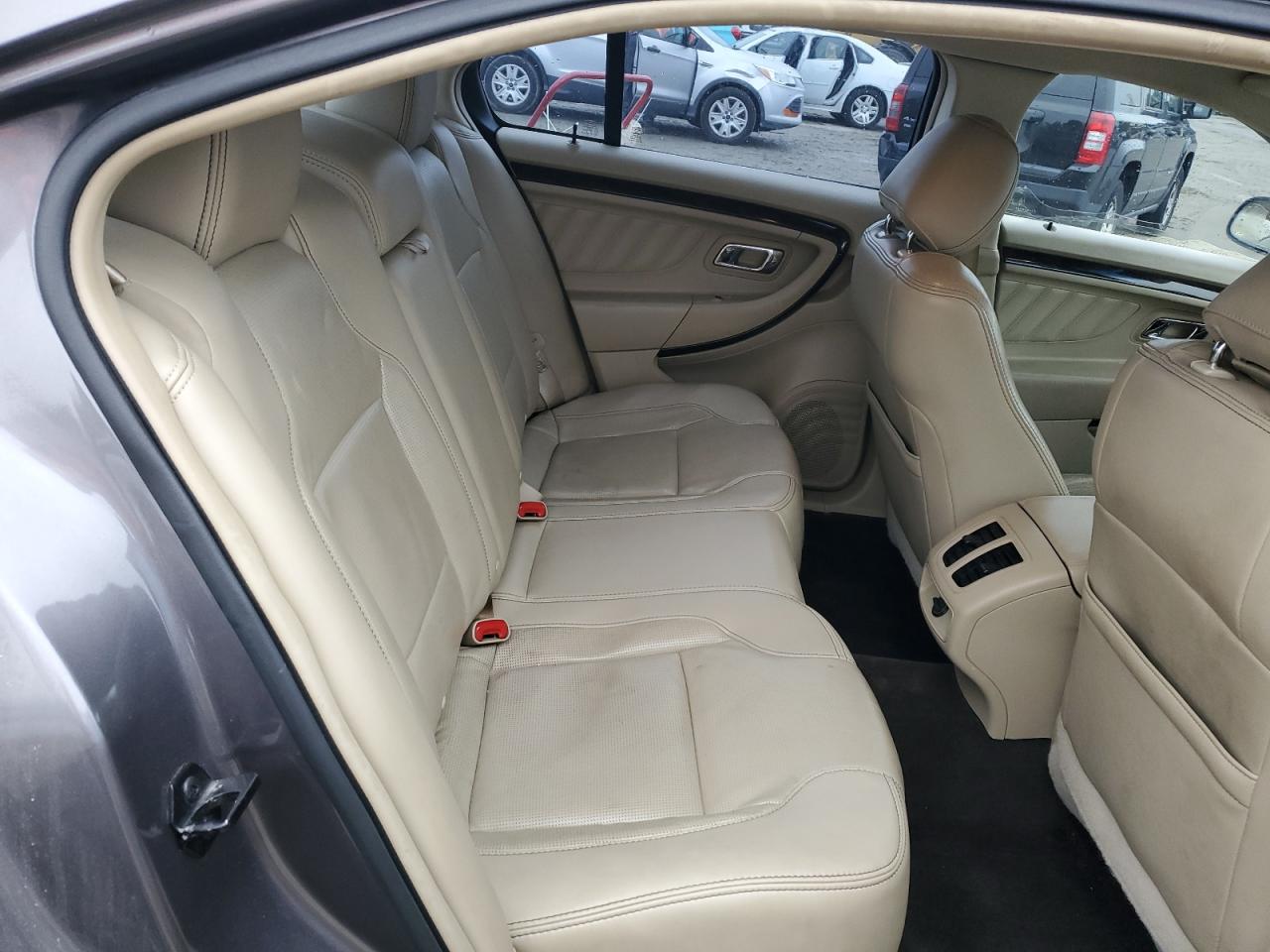 2013 Ford Taurus VIN 1FAHP2F85DG185379 Copart auction photo, front end / minor dent/scratches damage thumbnail 10