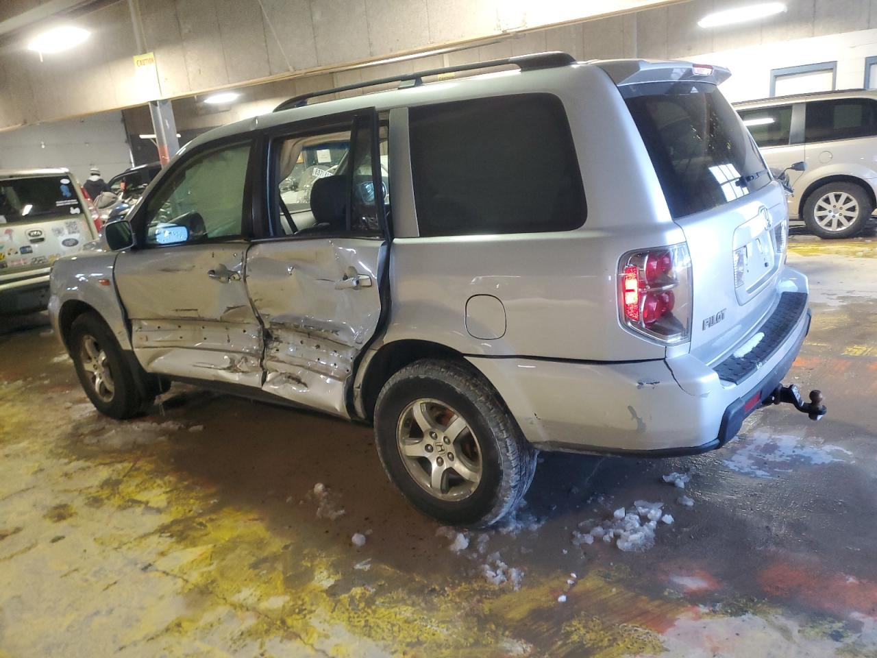 2008 Honda Pilot VIN 5FNYF18568B039907 Copart auction photo, all over / minor dent/scratches damage thumbnail 2
