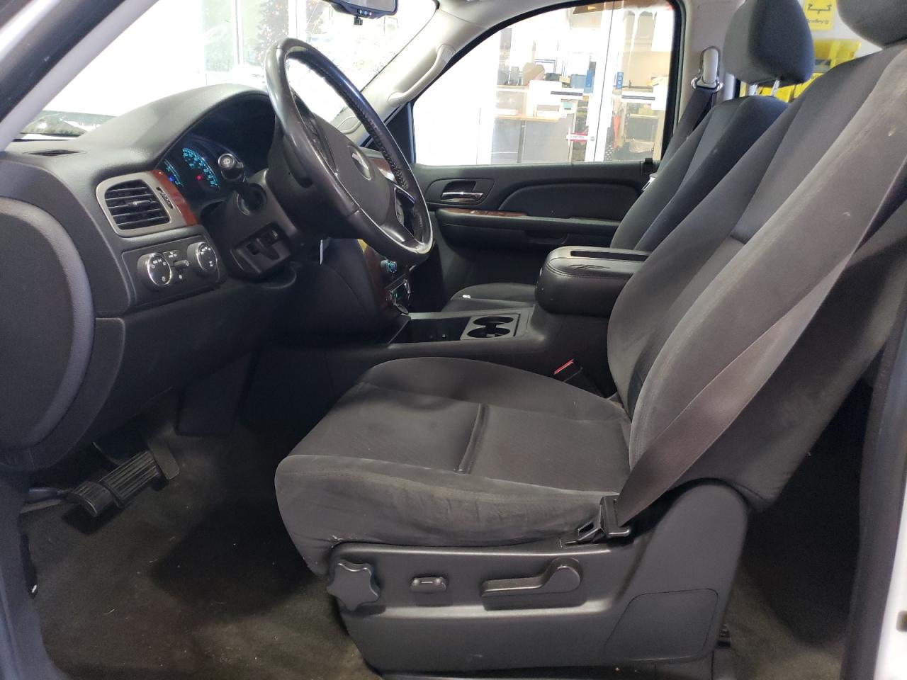 2009 Chevrolet Suburban VIN 1GNFK26389R272863 Copart auction photo, front end / undercarriage damage thumbnail 7