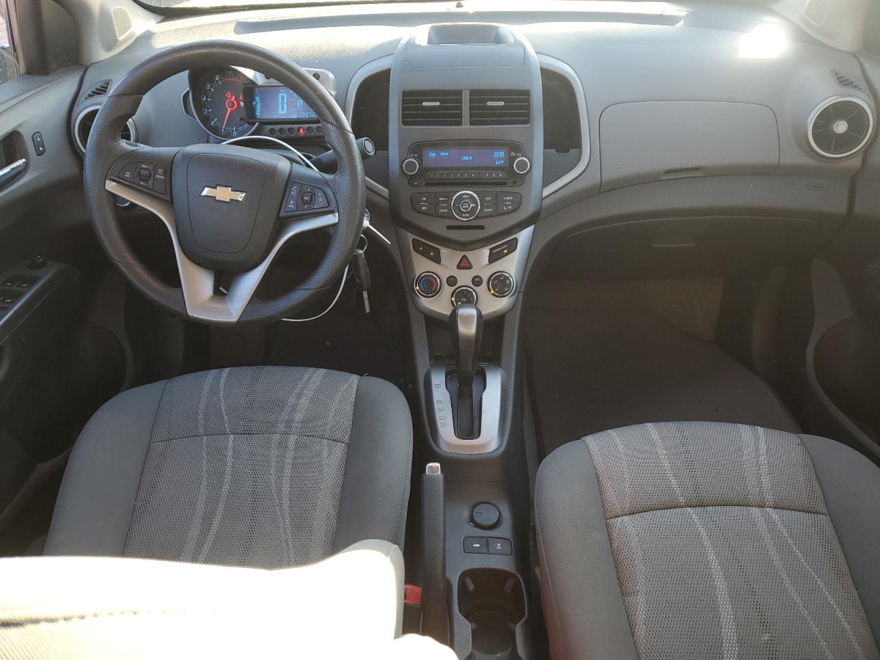 2015 Chevrolet Sonic VIN 1G1JC5SH9F4143728 Copart auction photo, front end / rear end damage thumbnail 8