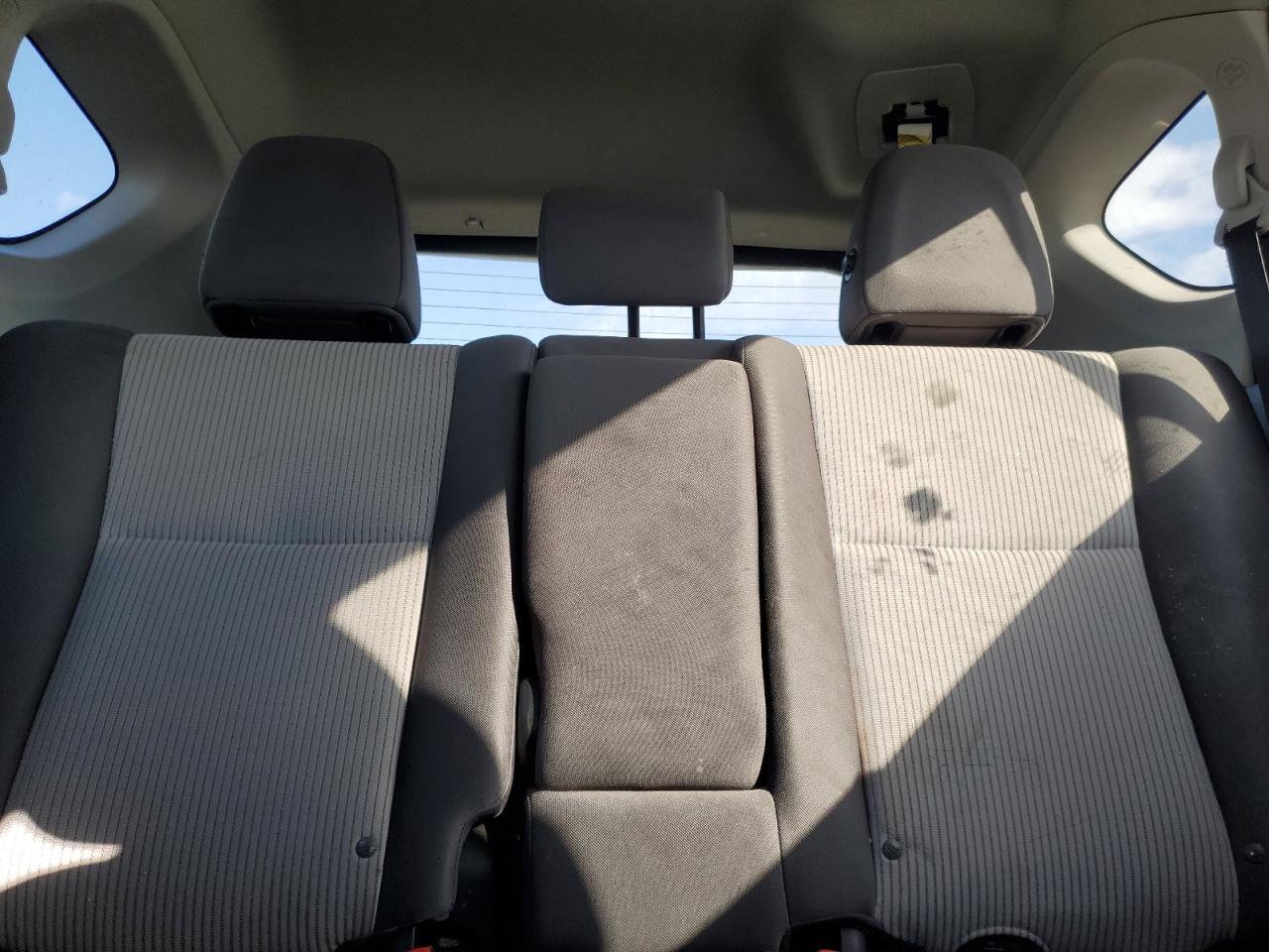 2015 Toyota RAV 4 VIN 2T3BFREVXFW308801 Copart auction photo, front end / minor dent/scratches damage thumbnail 10