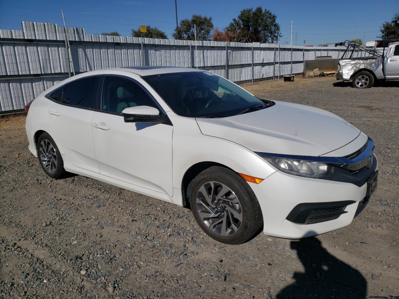2016 Honda Civic VIN 19XFC2F7XGE201195 Copart auction photo, side / undercarriage damage thumbnail 4
