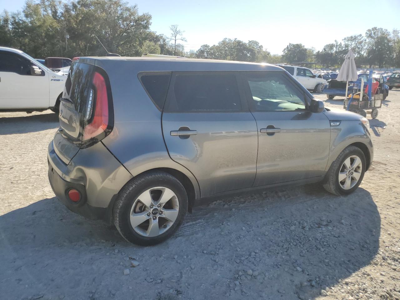 2018 KIA Soul VIN KNDJN2A26J7590134 Copart auction photo, side / minor dent/scratches damage thumbnail 3