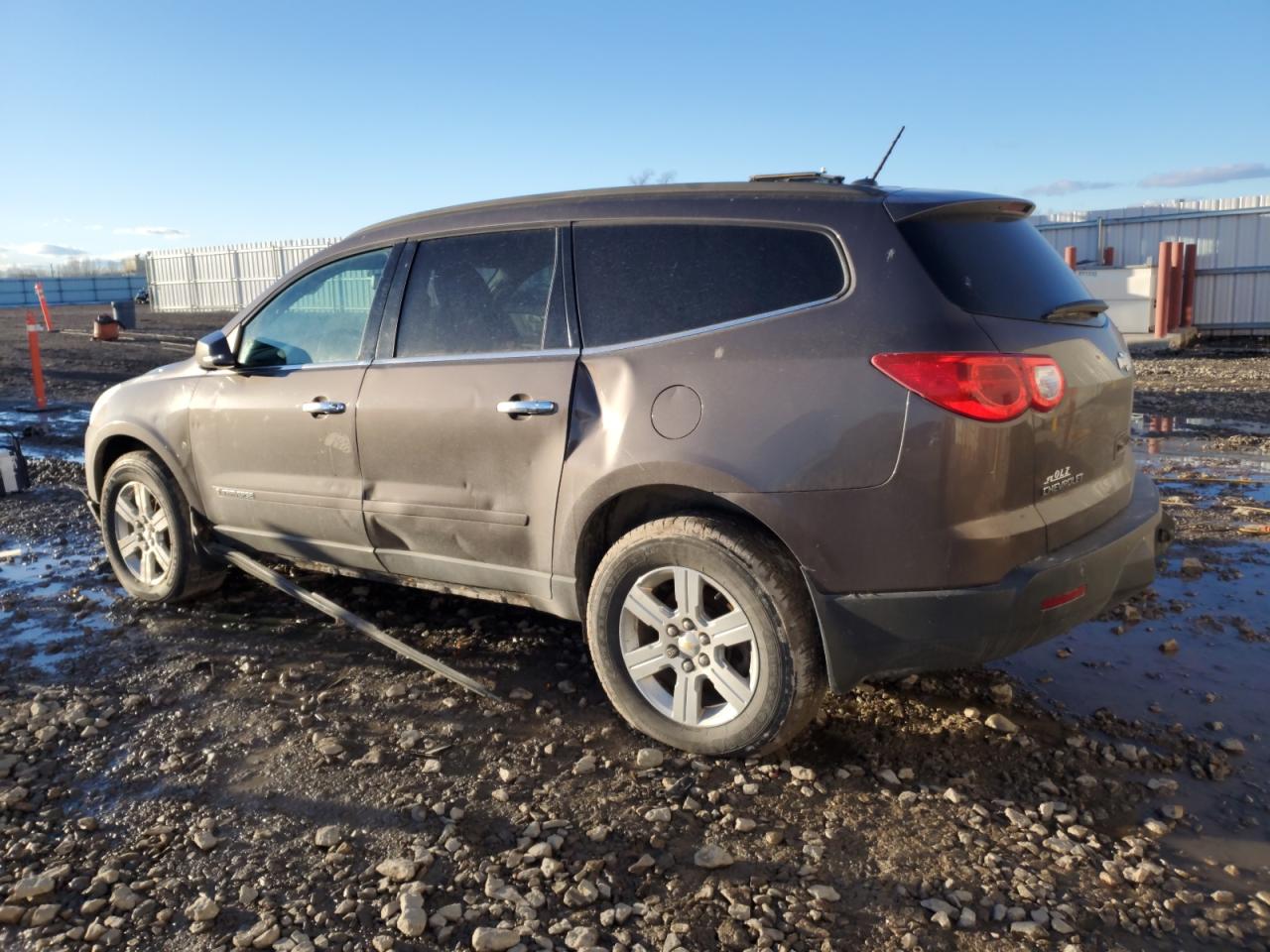 2009 Chevrolet Traverse VIN 1GNER23D19S163402 Copart auction photo, water/flood / side damage thumbnail 2