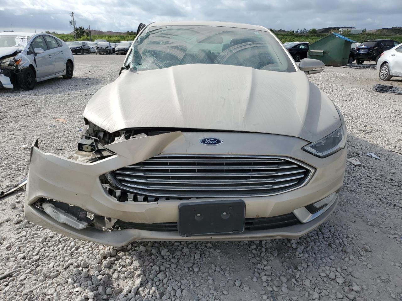 2017 Ford Fusion VIN 3FA6P0PU5HR148208 Copart auction photo, side / front end damage thumbnail 5