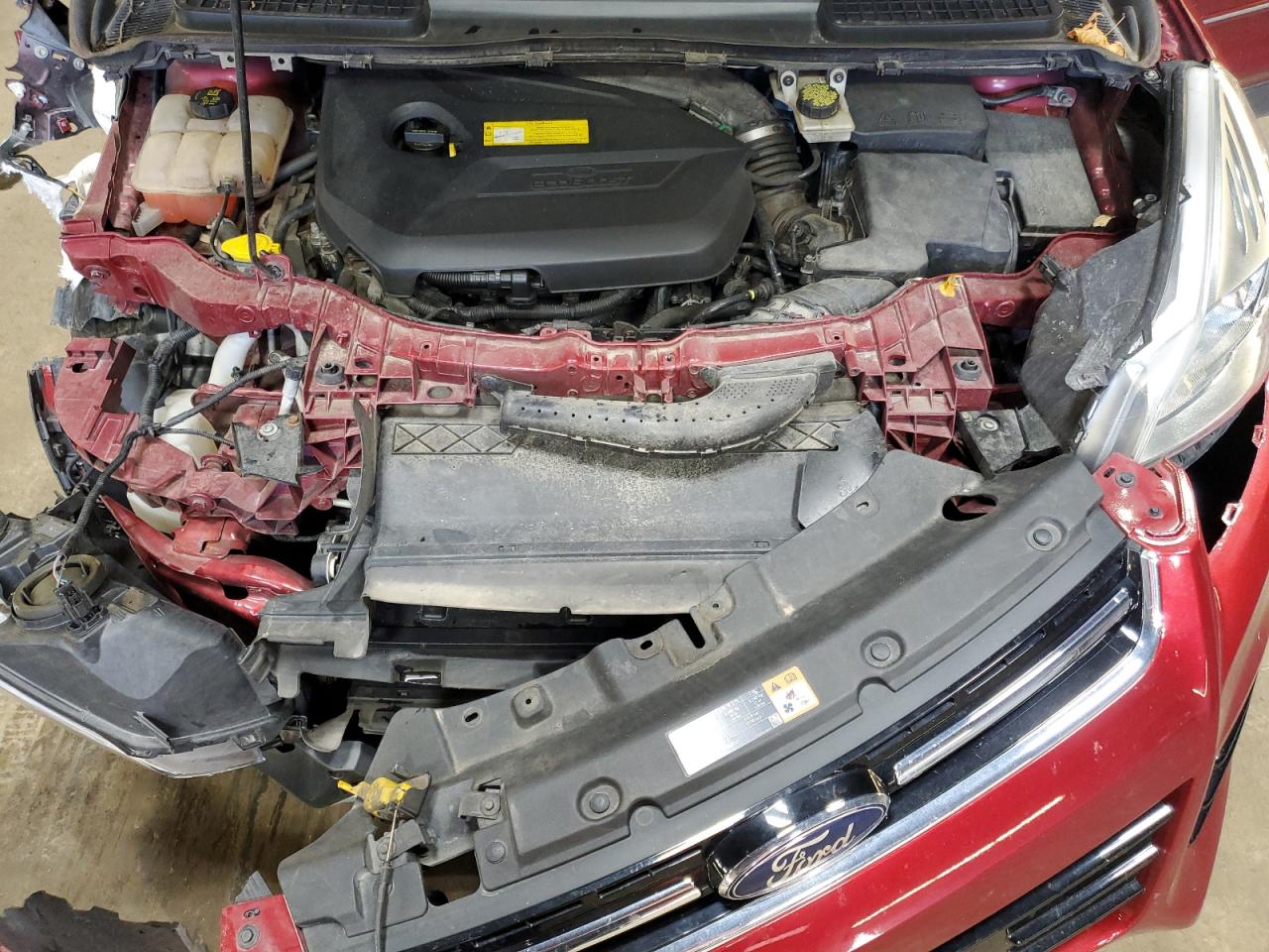 2016 Ford Escape VIN 1FMCU9JX4GUB05060 Copart auction photo, front end / side damage thumbnail 12