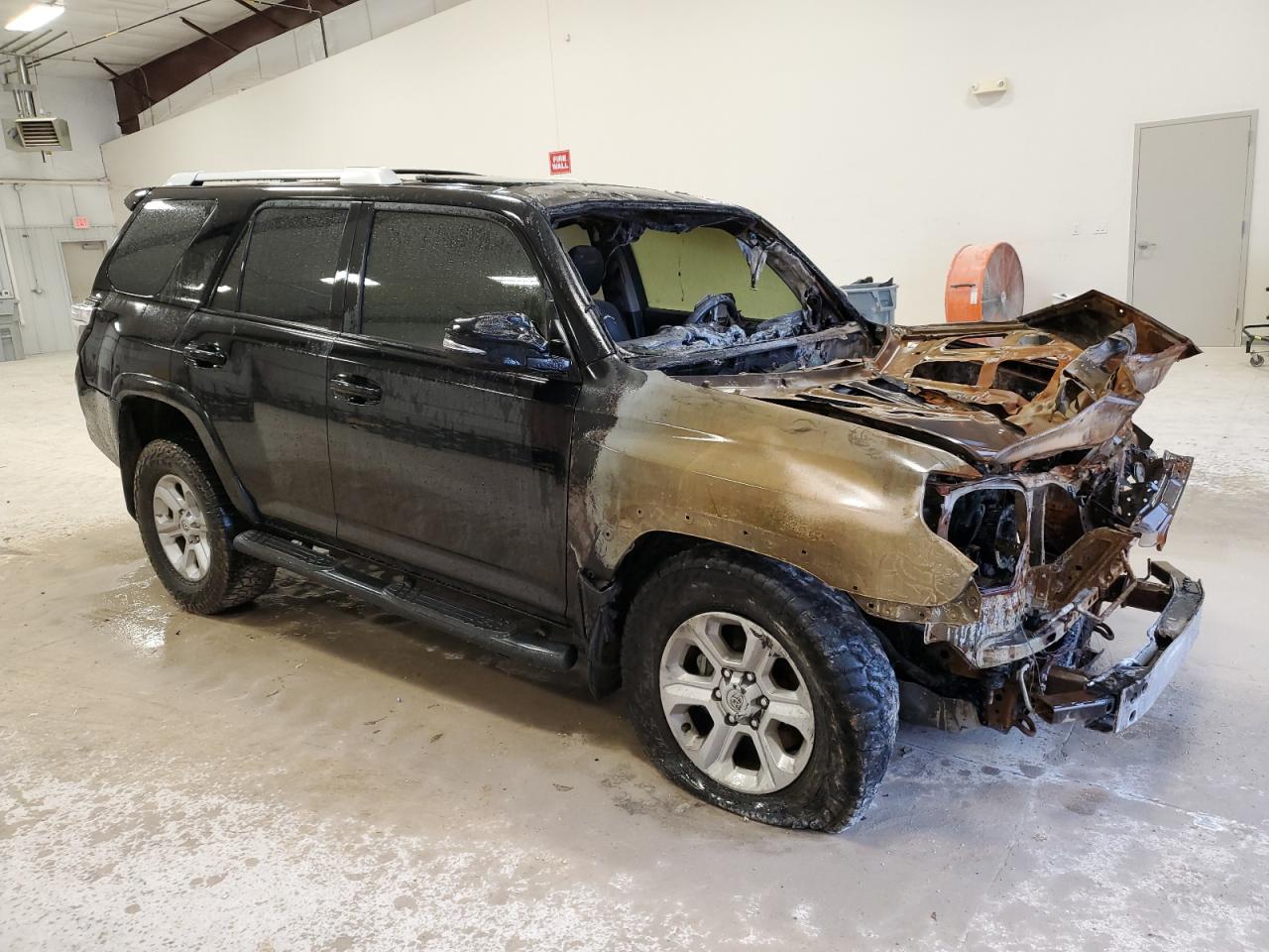2016 Toyota 4Runner VIN JTEZU5JR8G5142126 Copart auction photo, all over / burn damage thumbnail 4