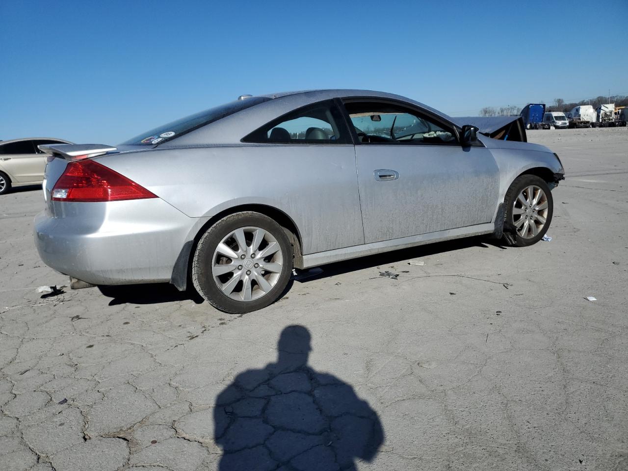 2006 Honda Accord VIN 1HGCM82766A008070 Copart auction photo, front end damage thumbnail 3
