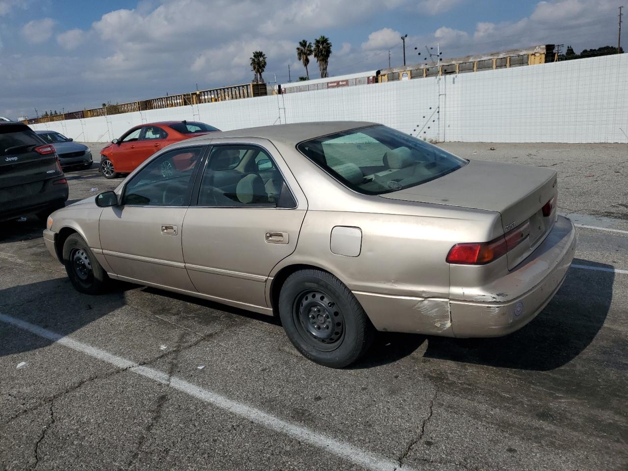 1999 Toyota Camry VIN 4T1BG22K3XU486235 Copart auction photo, front end / minor dent/scratches damage thumbnail 2