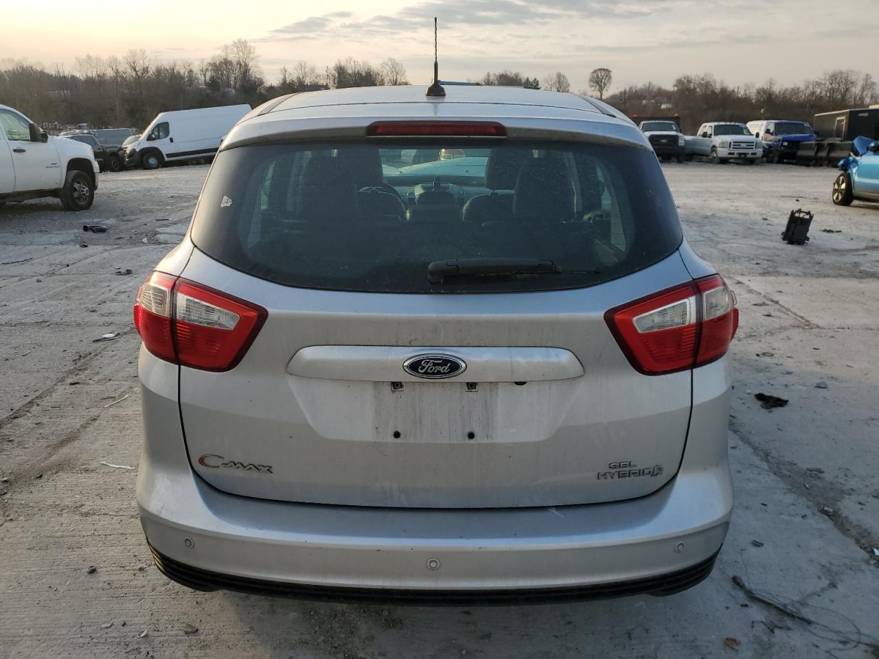 2013 Ford C-MAX VIN 1FADP5BU1DL540672 Copart auction photo, front end / minor dent/scratches damage thumbnail 6