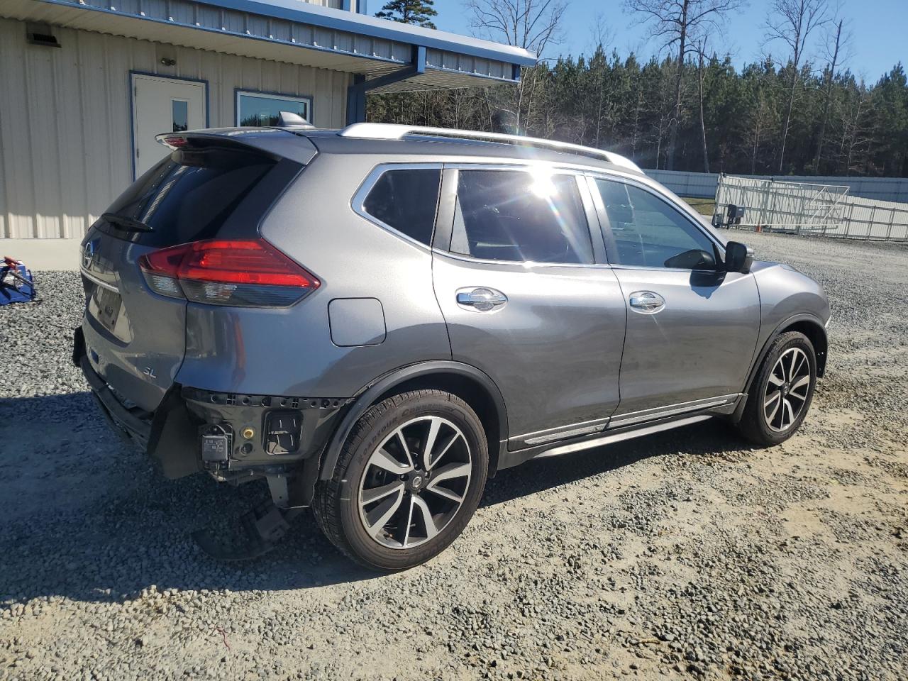 2017 Nissan Rogue VIN JN8AT2MT4HW152890 Copart auction photo, rear end / front end damage thumbnail 3