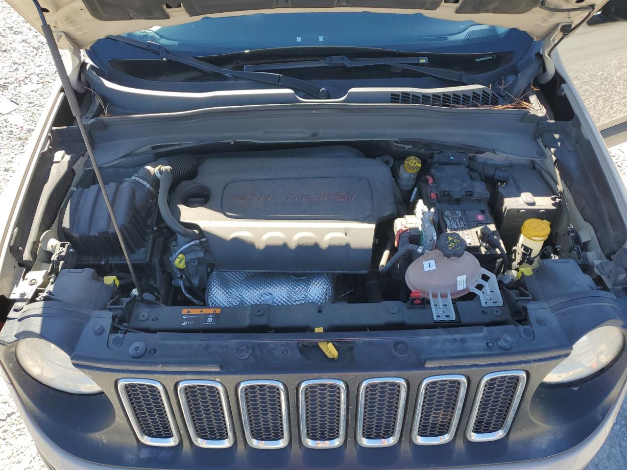 2016 Jeep Renegade VIN ZACCJBAT3GPE21066 Copart auction photo, minor dent/scratches damage thumbnail 12