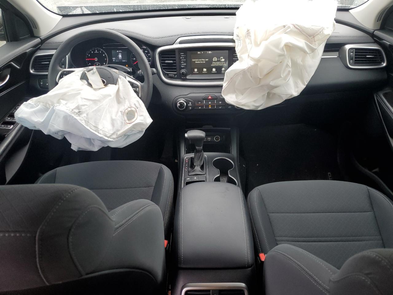 2019 KIA Sorento VIN 5XYPGDA38KG556922 Copart auction photo, front end damage thumbnail 8