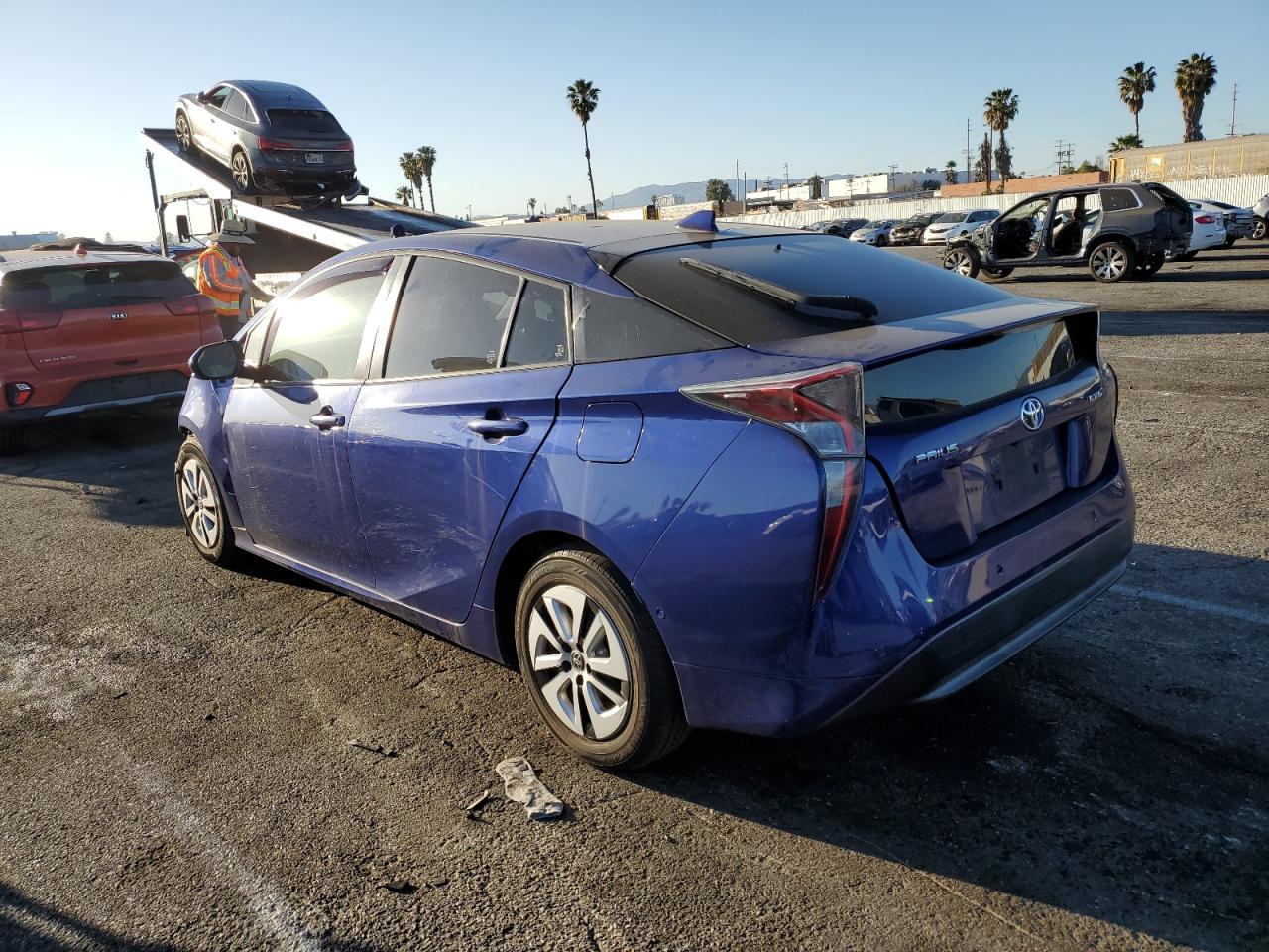 2017 Toyota Prius VIN JTDKARFU9H3052743 Copart auction photo, front end / minor dent/scratches damage thumbnail 2