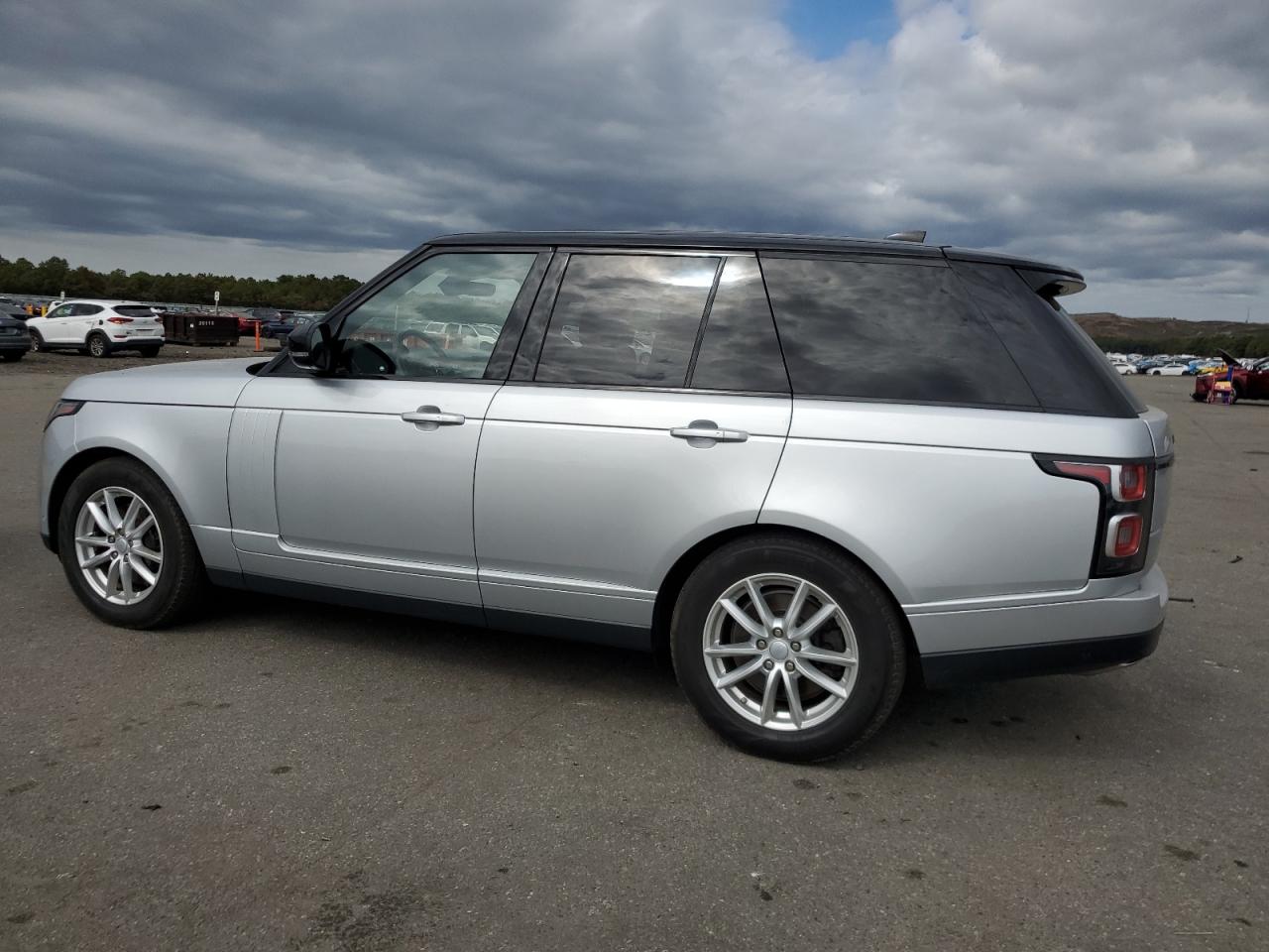 2020 Land Rover Range Rover VIN SALGR2SU3LA587298 Copart auction photo, missing/altered vin / minor dent/scratches damage thumbnail 2