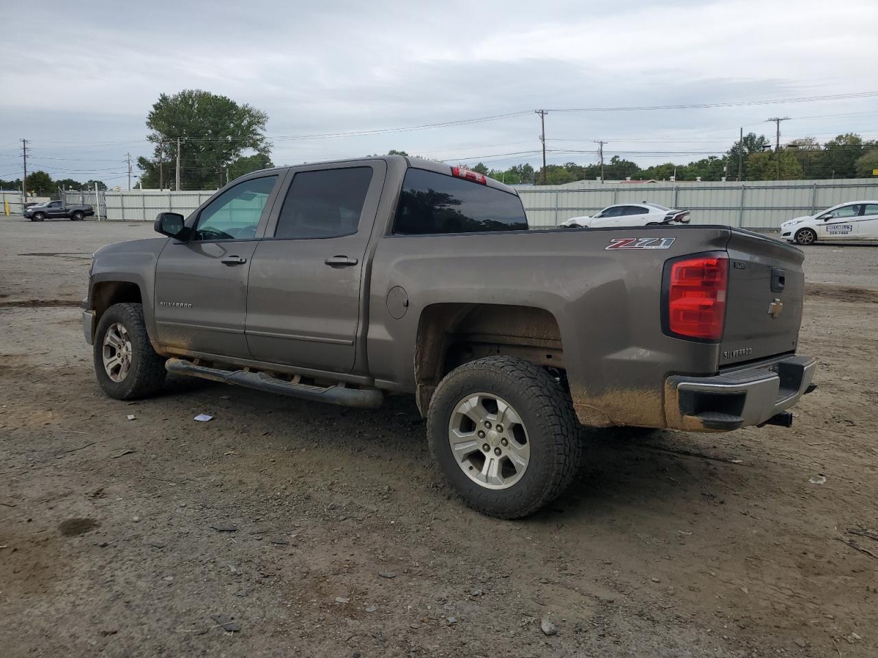 2015 Chevrolet Silverado VIN 3GCUKREC3FG146013 Copart auction photo, front end / side damage thumbnail 2