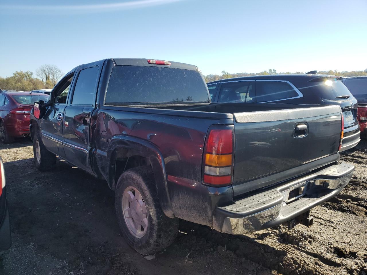 2005 GMC Sierra VIN 2GTEK13T751173294 Copart auction photo, rollover damage thumbnail 2