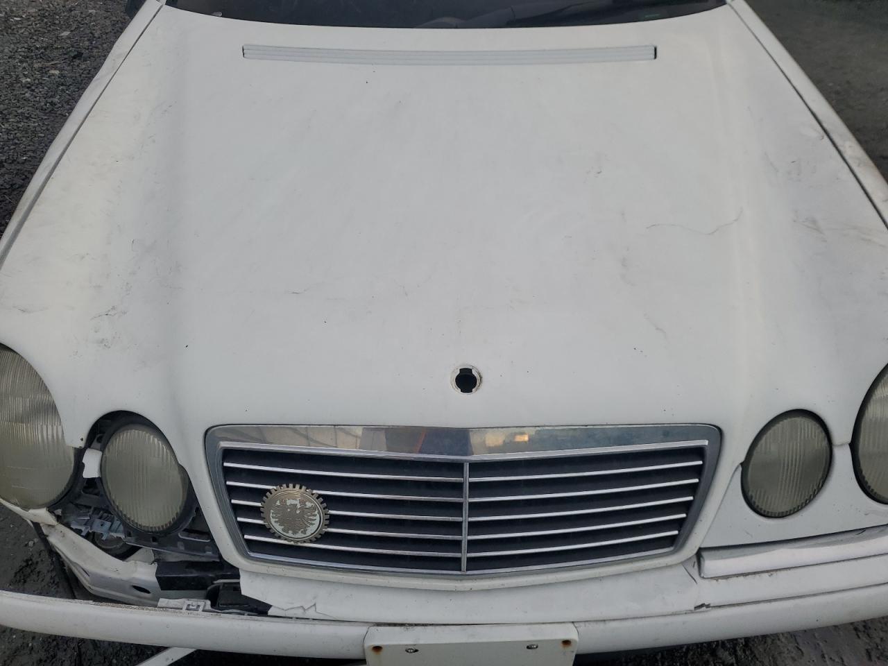 1999 Mercedes-Benz E-klasse VIN WDBJF65H9XA789823 Copart auction photo, front end / side damage thumbnail 13