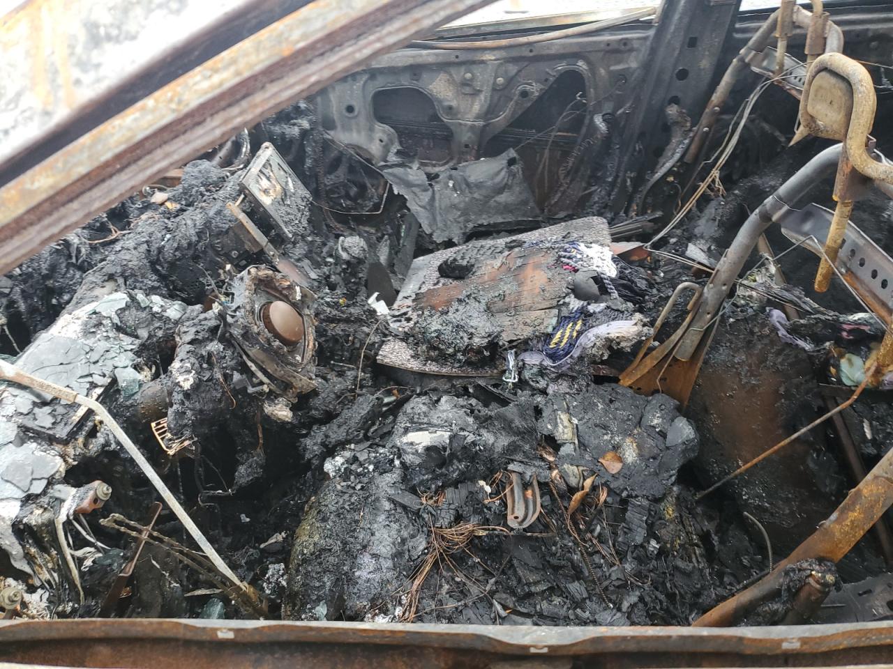 2018 Honda CR-V VIN 7FARW1H50JE055275 Copart auction photo, burn damage thumbnail 7