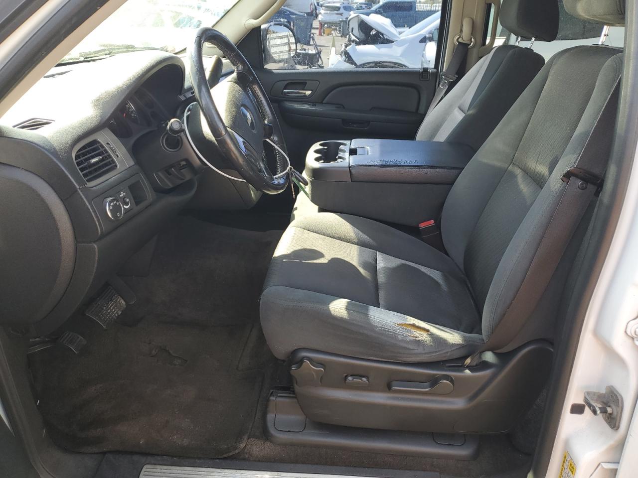 2009 Chevrolet Tahoe VIN 1GNFC13C39R125880 Copart auction photo, front end damage thumbnail 7
