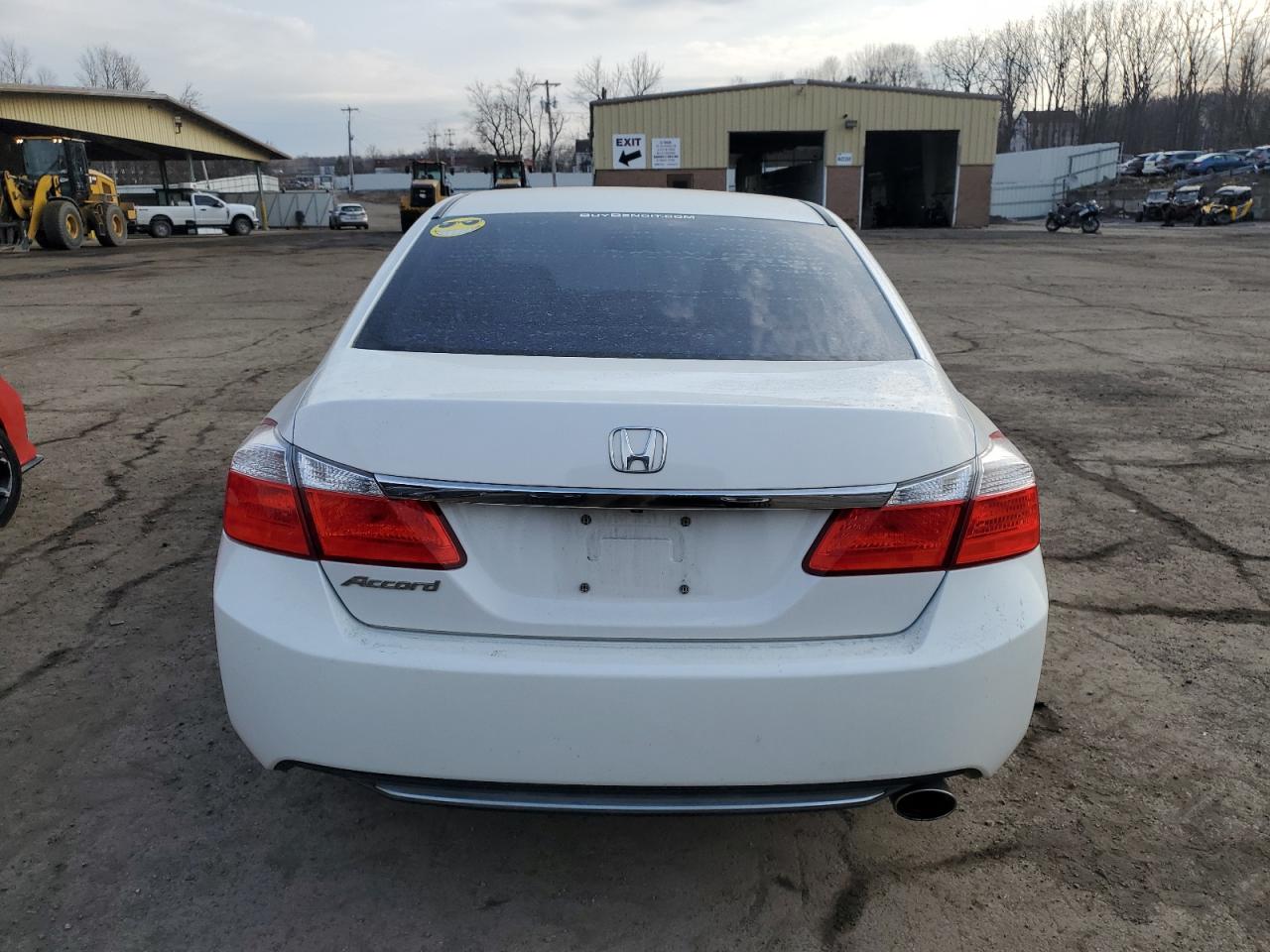 2015 Honda Accord VIN 1HGCR2F74FA032814 Copart auction photo, all over damage thumbnail 6