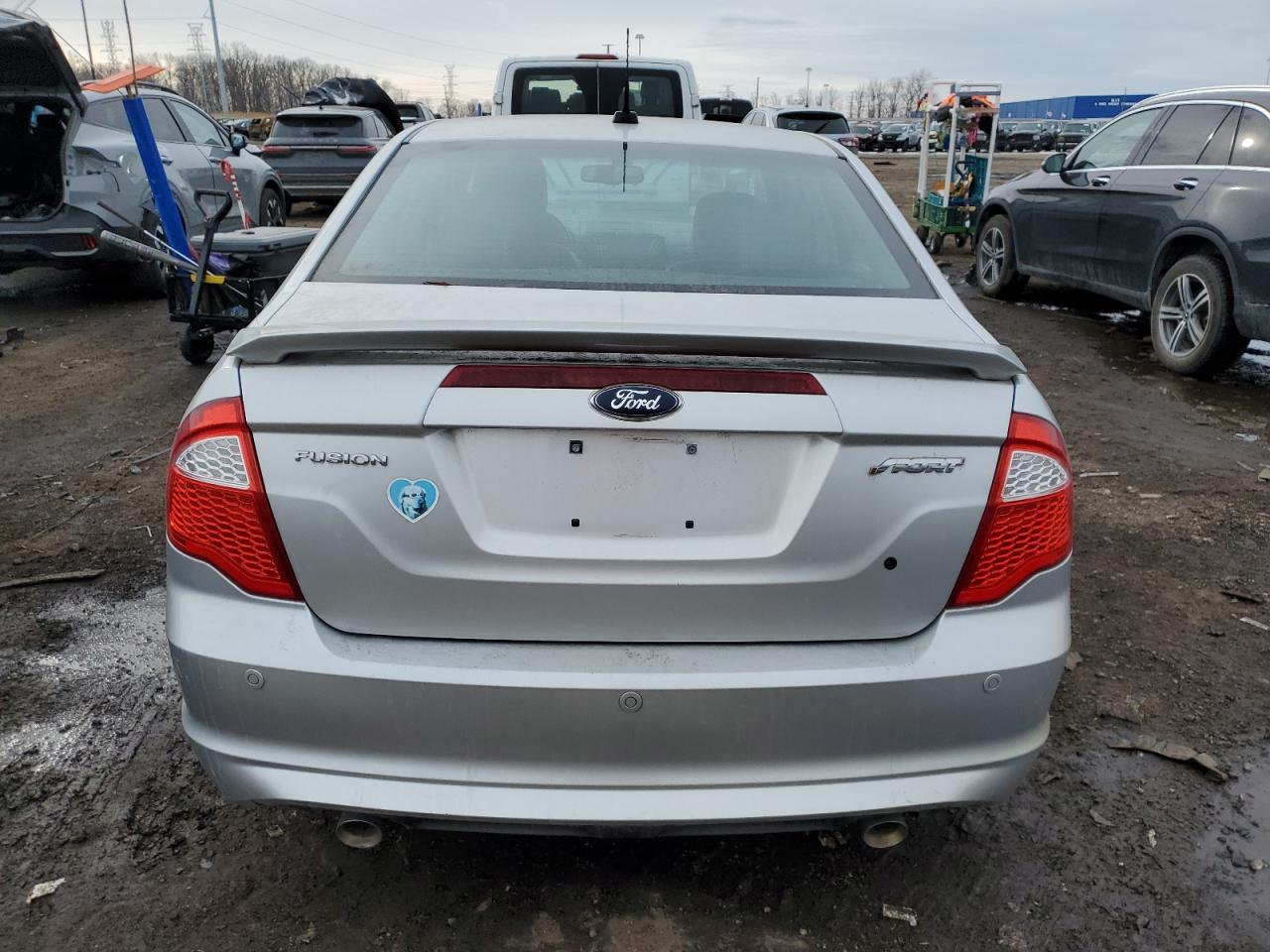 2011 Ford Fusion VIN 3FAHP0KC0BR207373 Copart auction photo, front end damage thumbnail 6