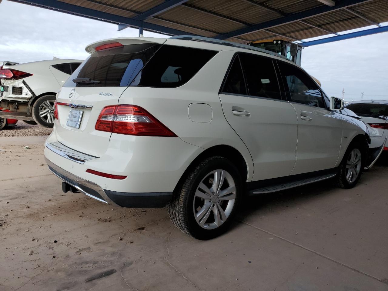 2012 Mercedes-Benz M-klasse VIN 4JGDA5HB6CA046279 Copart auction photo, front end damage thumbnail 3