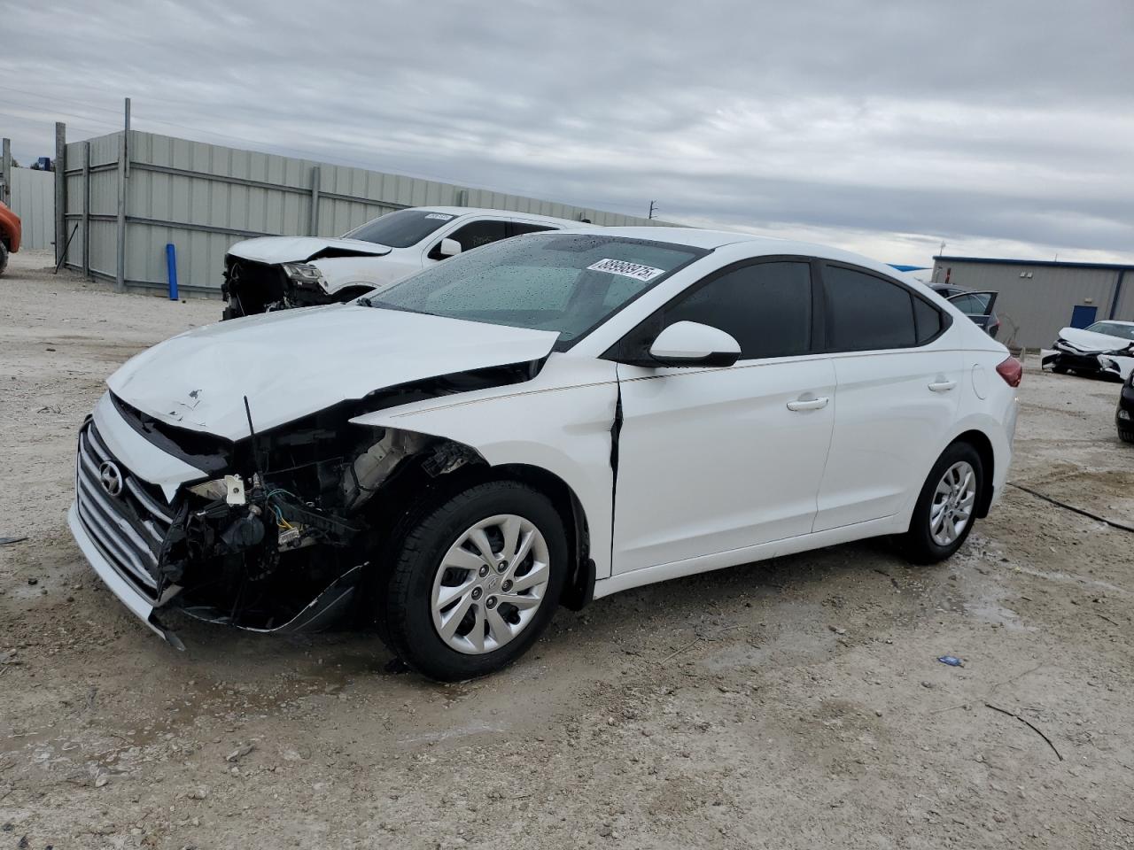 2018 Hyundai Elantra VIN 5NPD74LF1JH223057
