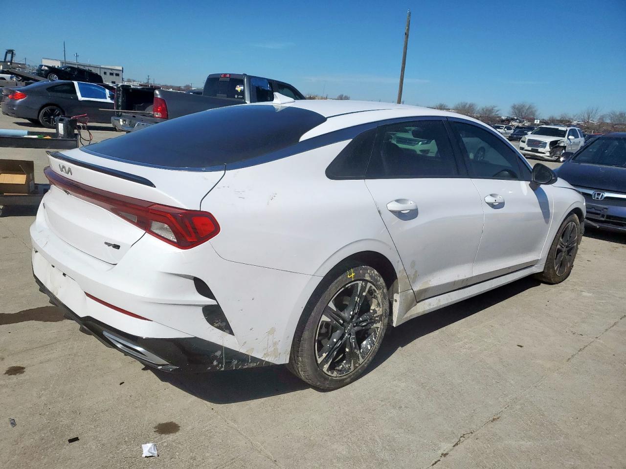 2022 KIA K5 VIN 5XXG64J26NG089261 Copart auction photo, front end / side damage thumbnail 3