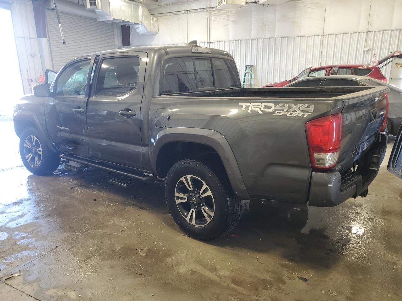 2016 Toyota Tacoma VIN 3TMCZ5ANXGM017714 Copart auction photo, side / front end damage thumbnail 2