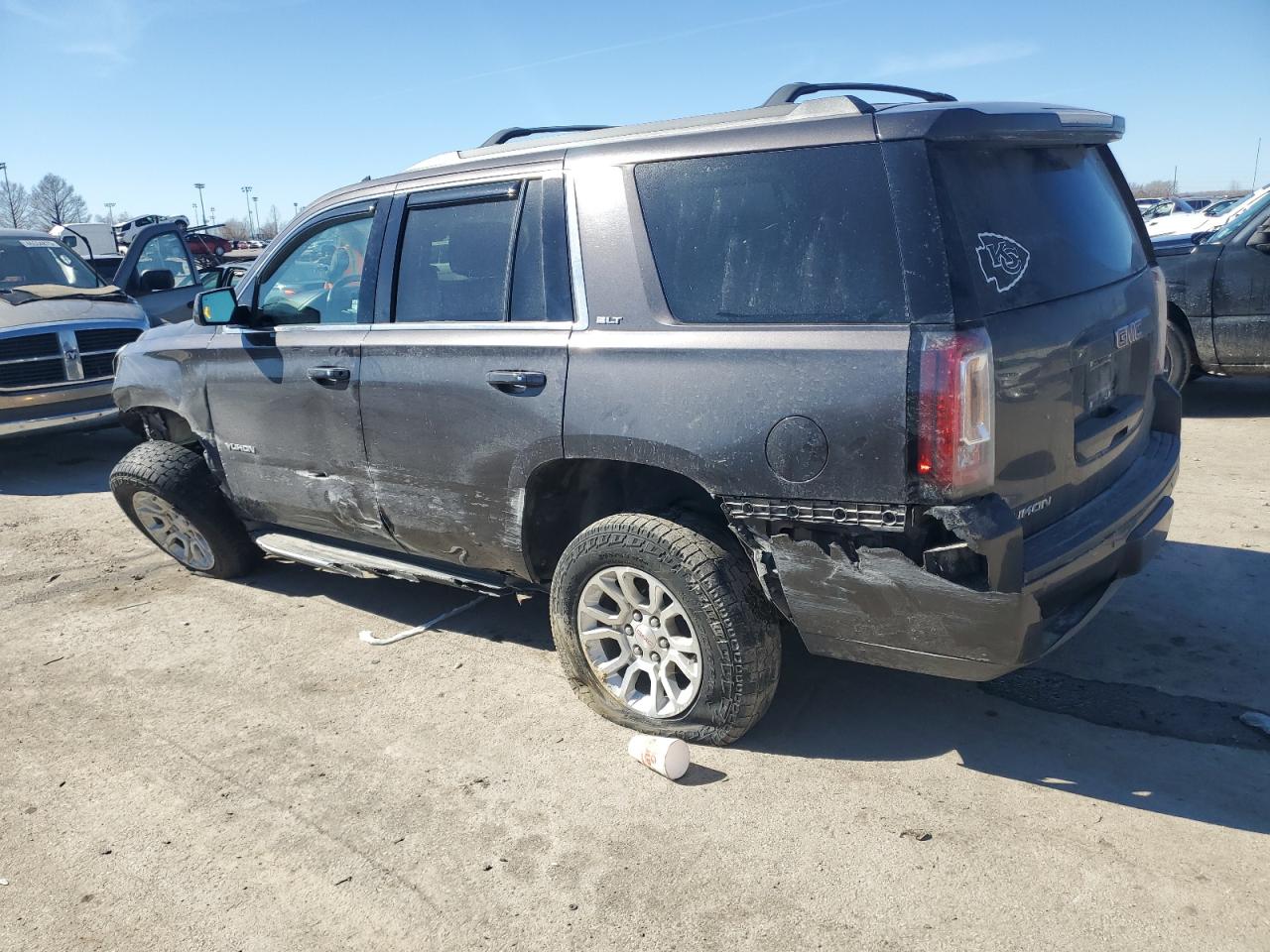 2015 GMC Yukon VIN 1GKS2BKC8FR232912 Copart auction photo, side / front end damage thumbnail 2