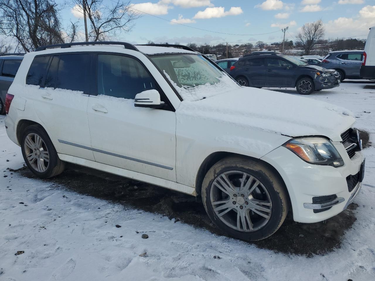 2013 Mercedes-Benz GLK-klasse VIN WDCGG8JB8DG032193 Copart auction photo, minor dent/scratches damage thumbnail 4