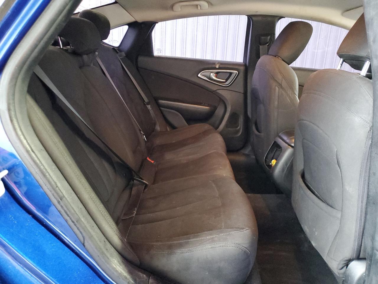2015 Chrysler 200 VIN 1C3CCCAB9FN680860 Copart auction photo, front end / minor dent/scratches damage thumbnail 10