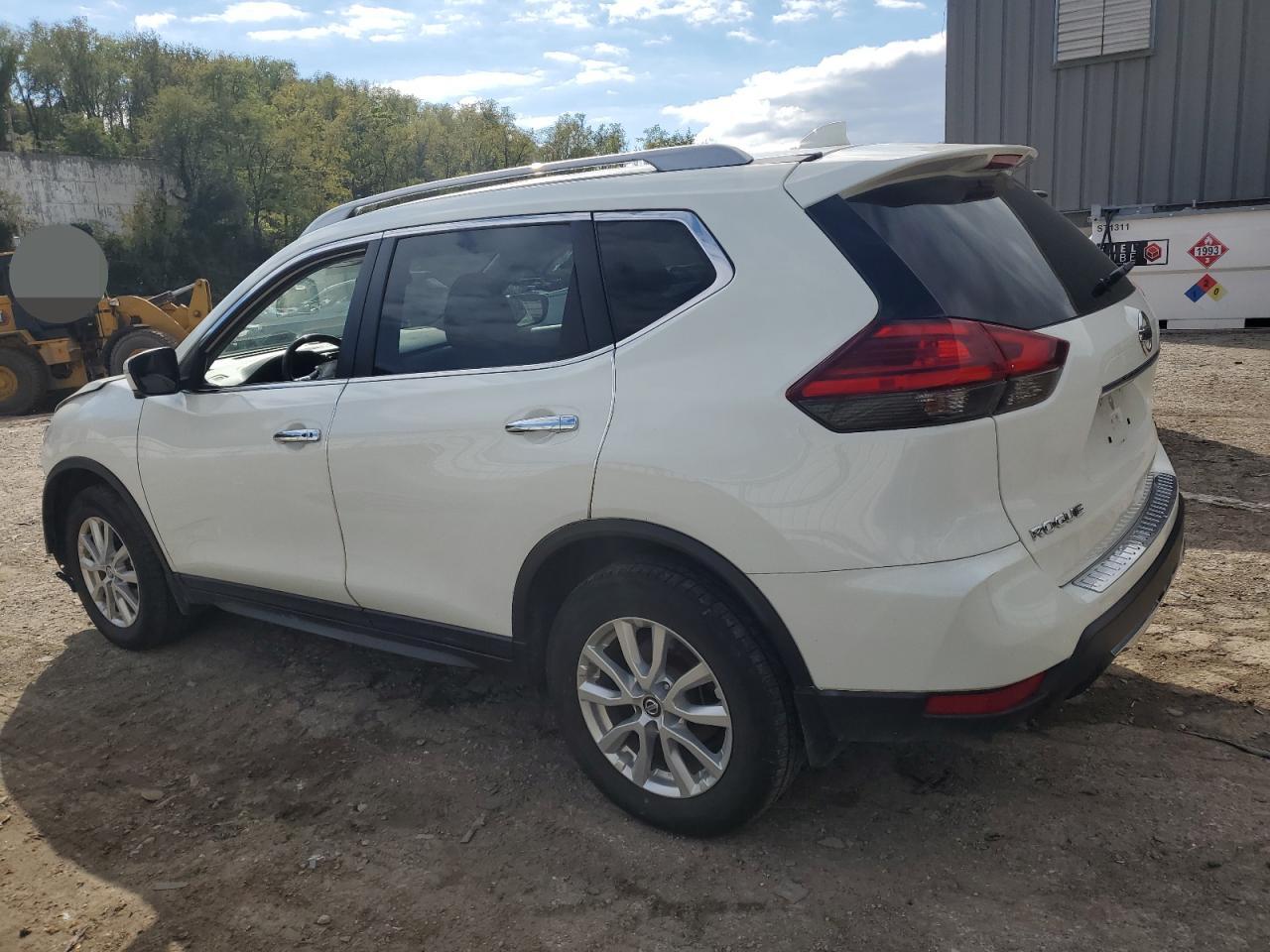 2017 Nissan Rogue VIN 5N1AT2MV0HC746192 Copart auction photo, front end damage thumbnail 2