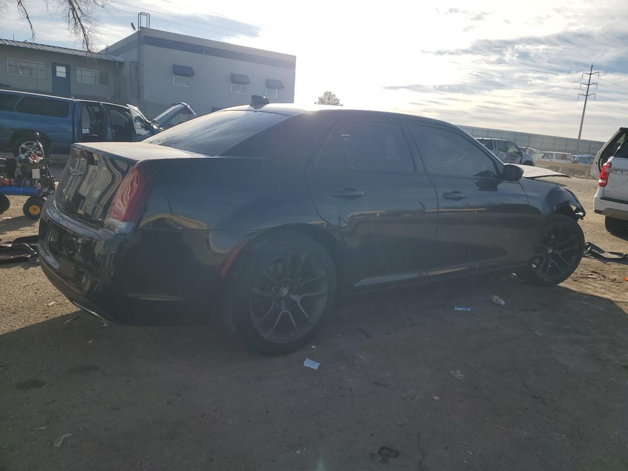2020 Chrysler 300 VIN 2C3CCAAG7LH187361 Copart auction photo, front end damage thumbnail 3
