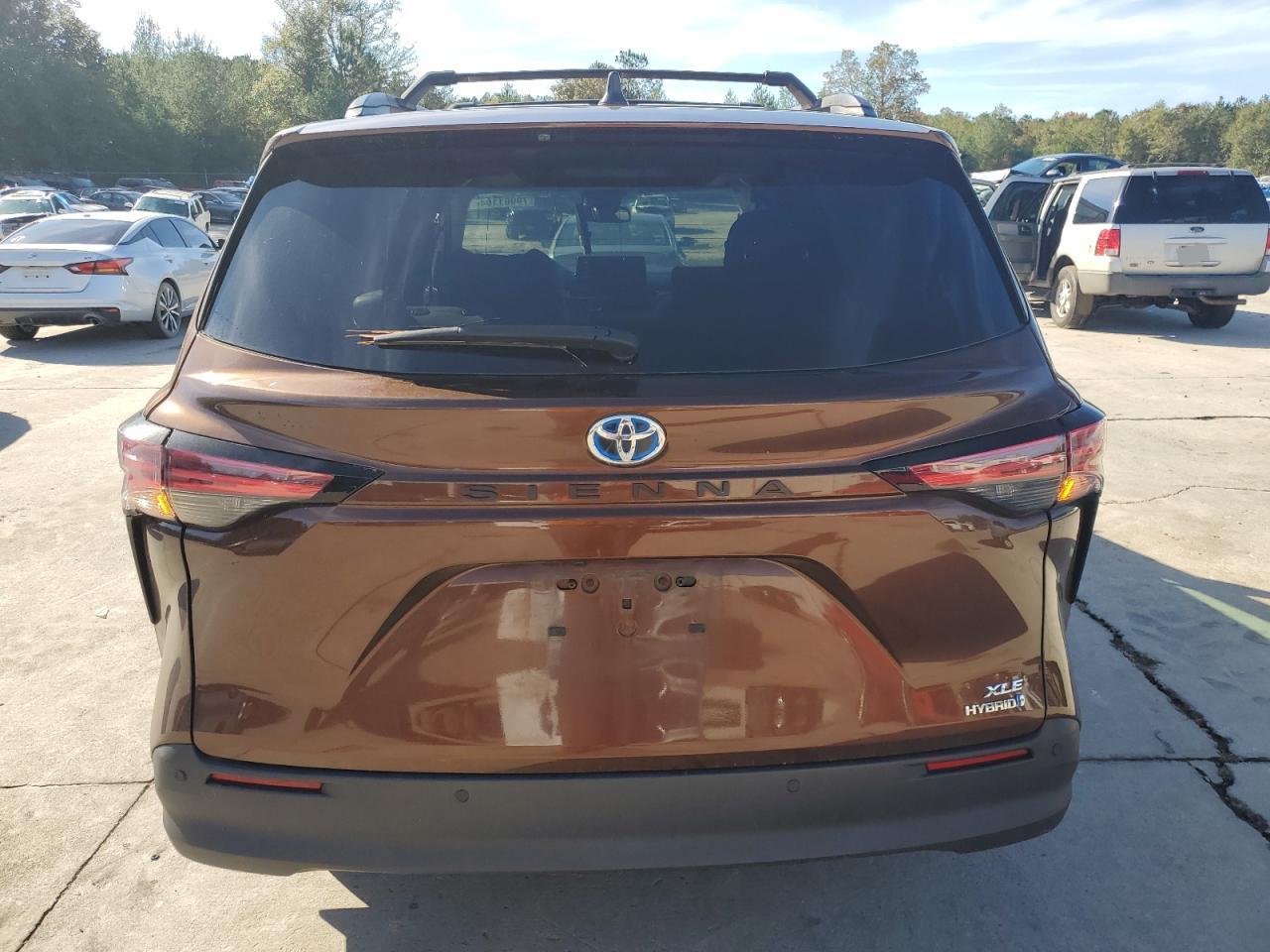 2022 Toyota Sienna VIN 5TDYRKEC0NS098524 Copart auction photo, front end damage thumbnail 6