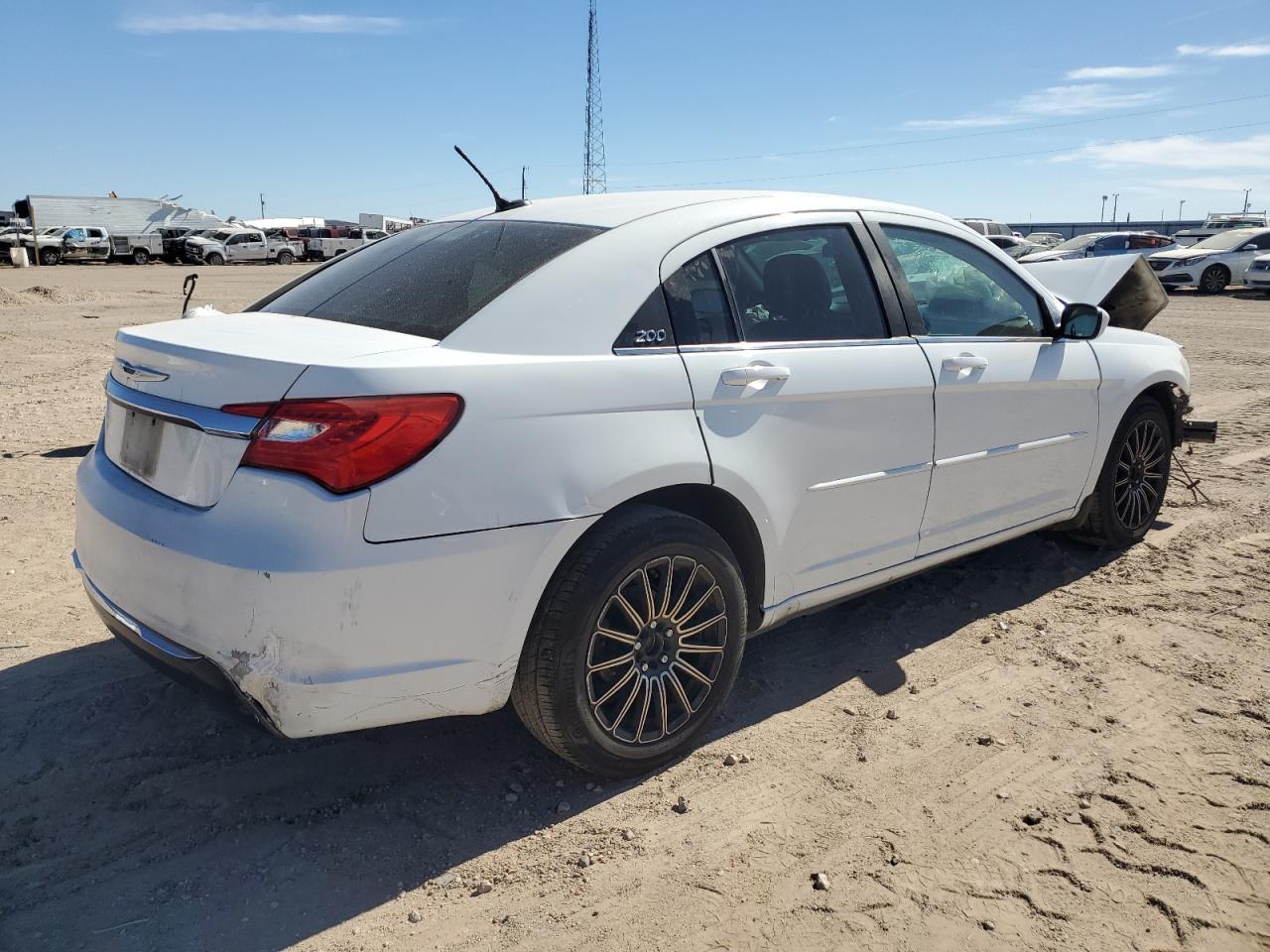 2012 Chrysler 200 VIN 1C3CCBBB3CN154891 Copart auction photo, front end / minor dent/scratches damage thumbnail 3