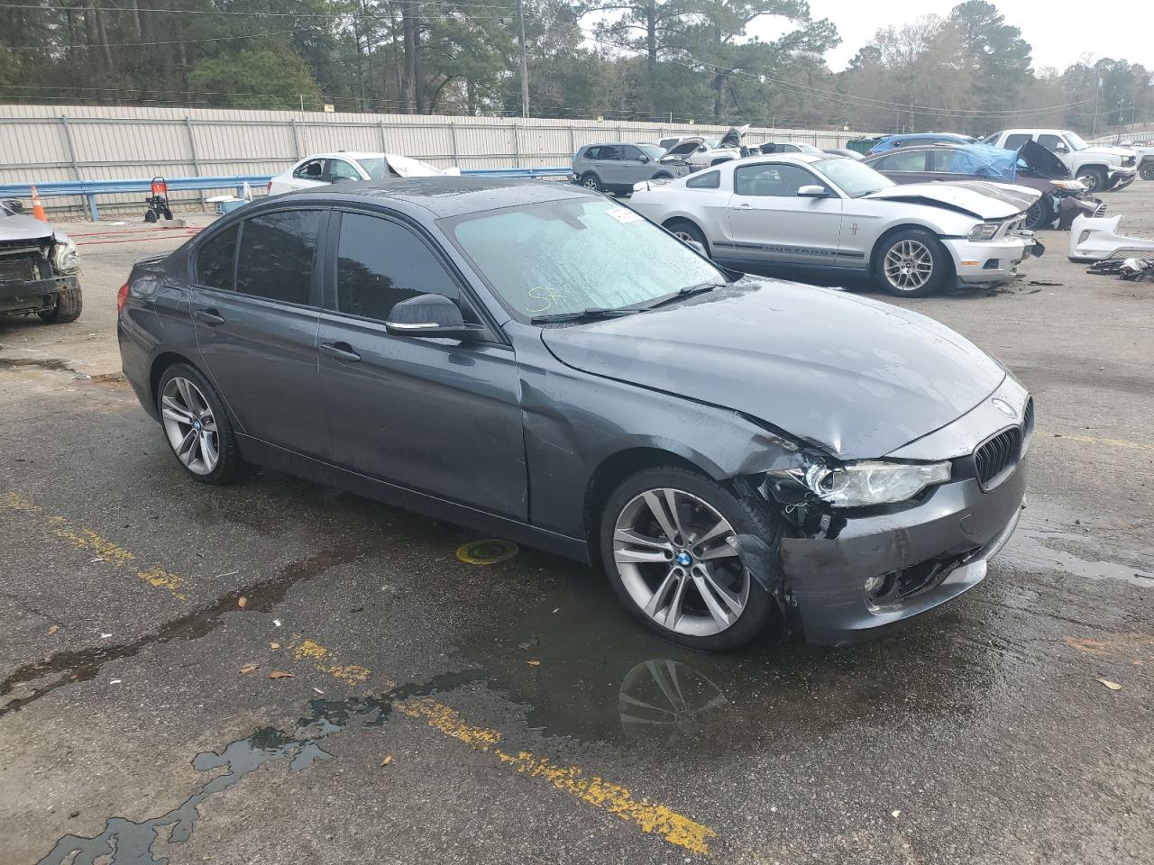 2014 BMW 3er VIN WBA3B5C58EP652713 Copart auction photo, front end damage thumbnail 4