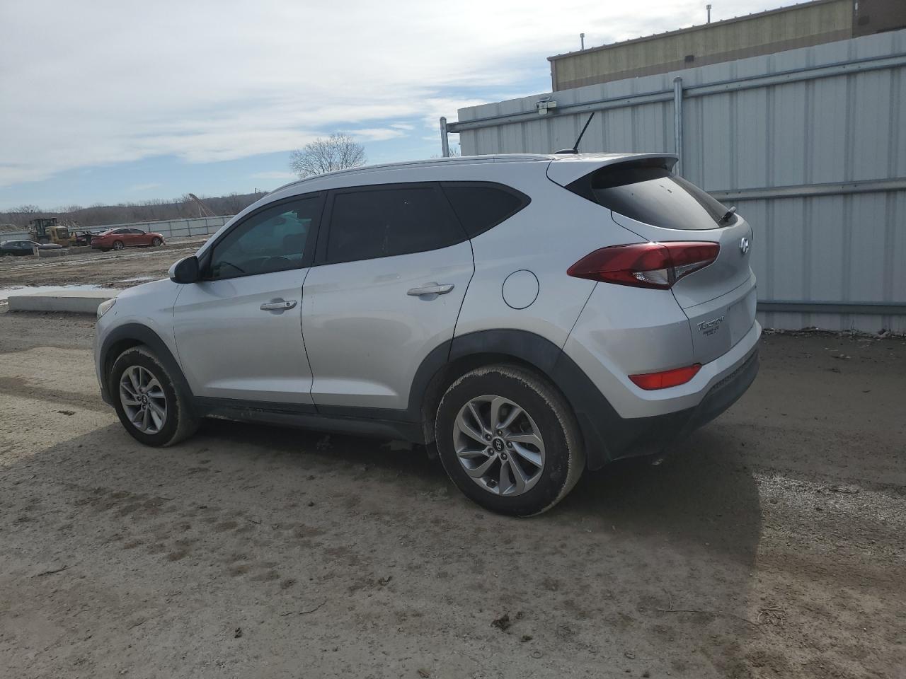 2016 Hyundai Tucson VIN KM8J33A47GU123680 Copart auction photo, vandalism damage thumbnail 2