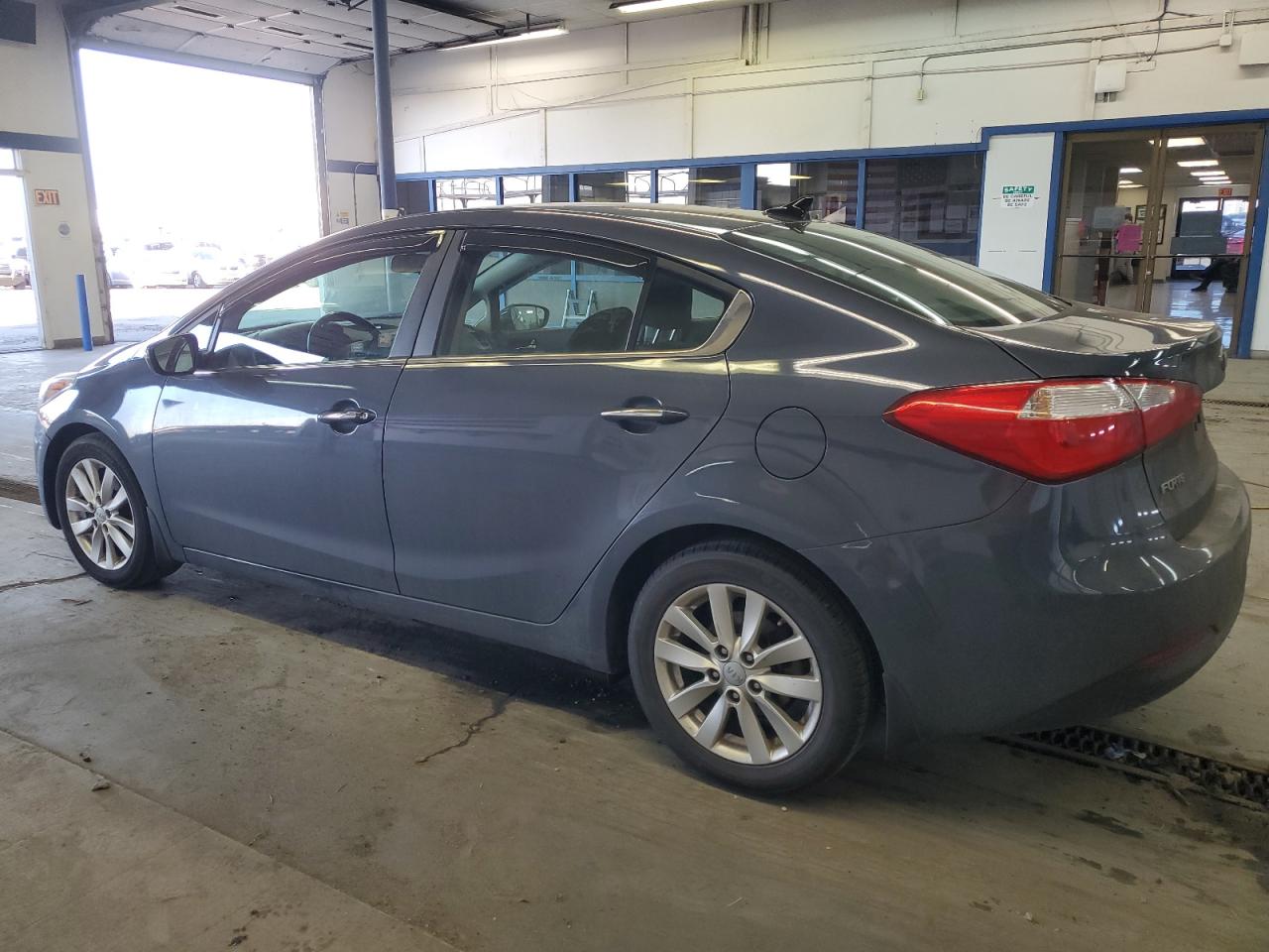 2015 KIA Forte VIN KNAFX4A81F5353163 Copart auction photo, mechanical damage thumbnail 2