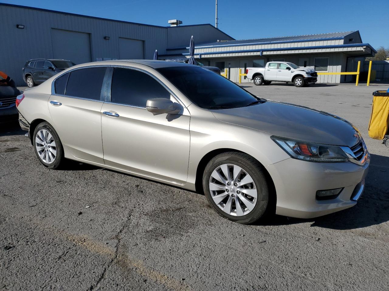 2015 Honda Accord VIN 1HGCR2F89FA061475 Copart auction photo, rear end damage thumbnail 4