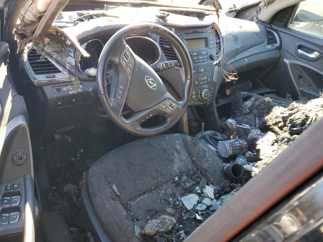 2013 Hyundai Santa Fe VIN 5XYZUDLAXDG020604 Copart auction photo, burn damage thumbnail 8