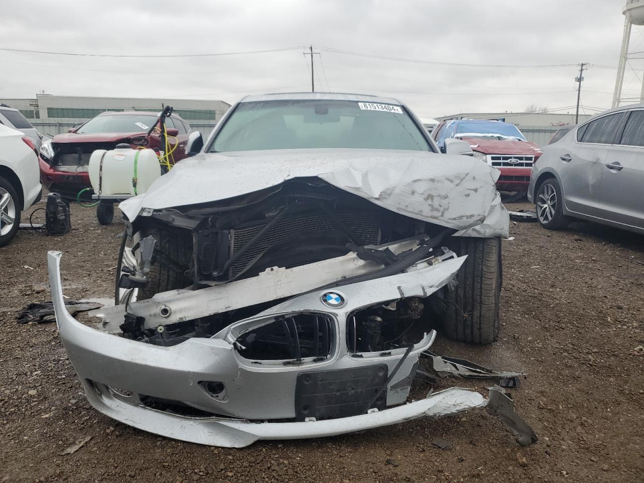 2013 BMW 3er VIN WBA3C3C55DF980838 Copart auction photo, front end / side damage thumbnail 5