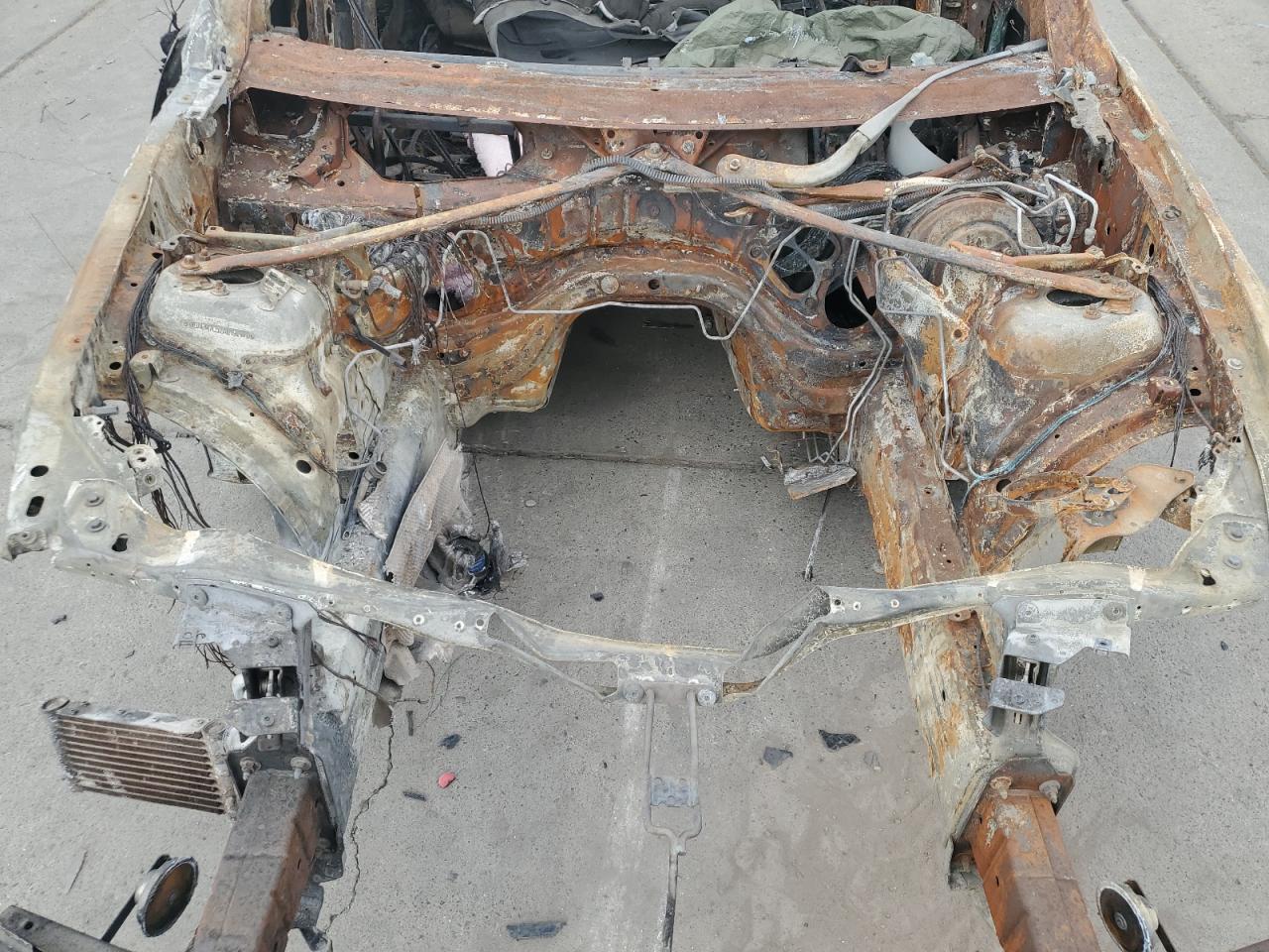 2010 BMW 3er VIN WBAPM7C52AE192171 Copart auction photo, burn / missing/altered vin damage thumbnail 12